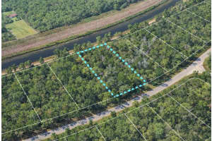 1933 Roderick Ln, LEHIGH ACRES