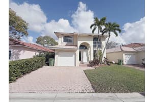 114 Danielle Ct, WESTON