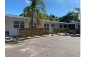 2035 Edgewater Dr #9, CLEARWATER