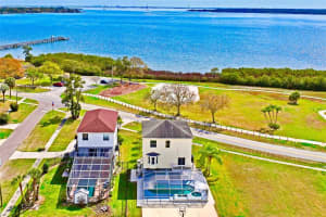 402 Shore Dr W, OLDSMAR 402 Shore Dr W, OLDSMAR