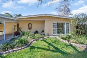 1884 San Mateo Dr, DUNEDIN