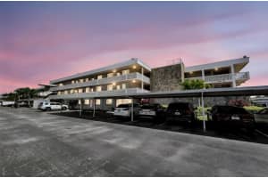 4915 Bay St Ne #327, ST PETERSBURG