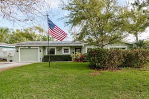 6377 13th Ave N, ST PETERSBURG