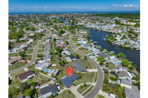 460 Flamingo Dr, APOLLO BEACH