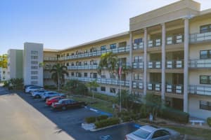 6080 80 St N #102, ST PETERSBURG