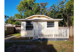 1426 17th St W, BRADENTON