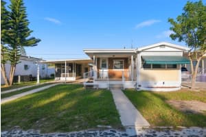 2107 Melody Dr, HOLIDAY