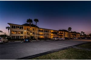 4700 Cove Cir #110, ST PETERSBURG