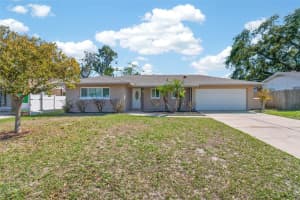 2465 Brentwood Dr, CLEARWATER