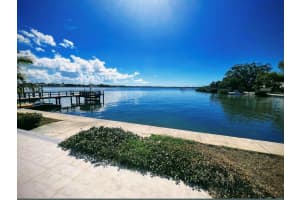 2431 Sunrise Dr Se, ST PETERSBURG