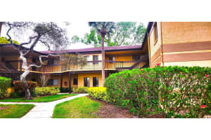 2661 Sabal Springs Cir #204, CLEARWATER