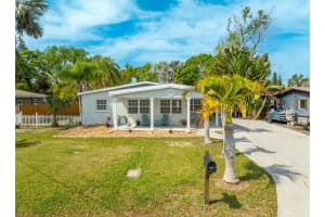 711 Bayshore Dr, TARPON SPRINGS