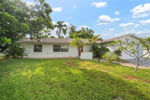 6313 Flamingo Dr, APOLLO BEACH