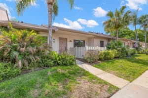 40 Sylvia Pl, OLDSMAR