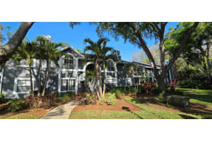 2101 Fox Chase Blvd #203, PALM HARBOR