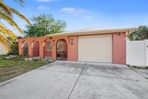 8828 Carmen Ln, PORT RICHEY