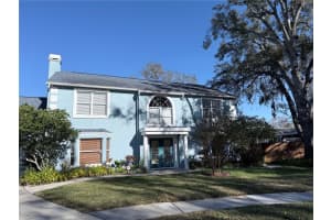 13548 Lake Magdalene Dr, TAMPA