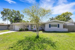 11436 Ridgewood Cir, SEMINOLE