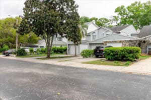 208 St Ives Dr, PALM HARBOR