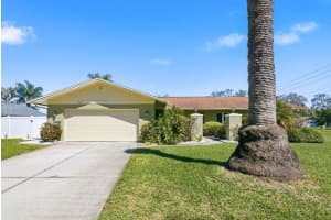1680 Cinnamon Ln, DUNEDIN 1680 Cinnamon Ln, DUNEDIN