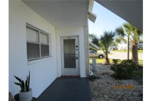 5945 21st St N #9, ST PETERSBURG