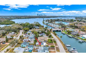 3945 Sunrise Dr S, ST PETERSBURG