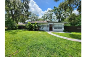 11107 Riverview Dr, RIVERVIEW