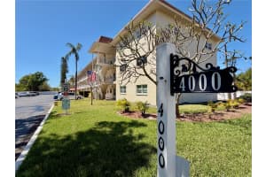 4000 3rd St N #302, ST PETERSBURG