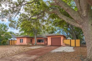 7410 5th Ave N, ST PETERSBURG