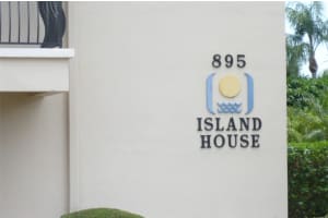 895 S Gulfview Blvd #303, CLEARWATER BEACH
