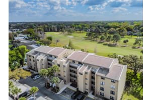 13618 Greenfield #305, TAMPA