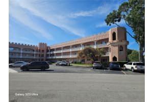 2457 Ecuadorian Way #75, CLEARWATER