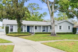 1884 Oakdale Ln N, CLEARWATER