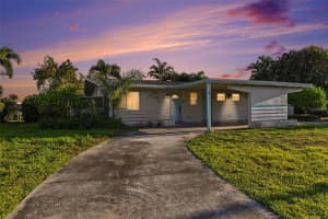 468 Grenier Dr, NORTH FORT MYERS
