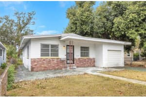 2423 Auburn St S, ST PETERSBURG
