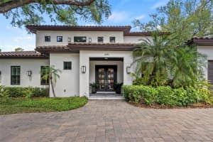 3211 W Bay Villa Ave, TAMPA