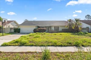 905 Stratford Manor Dr, BRANDON