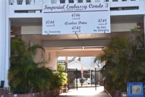 4746 Azalea Dr #208c, NEW PORT RICHEY