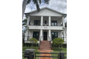 115 27th Ave Ne, ST PETERSBURG