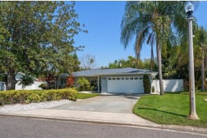 1729 Laurie Ln, BELLEAIR