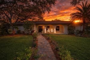 2240 Willowbrook Dr, CLEARWATER