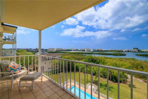 9000 Commodore Dr #604, SEMINOLE