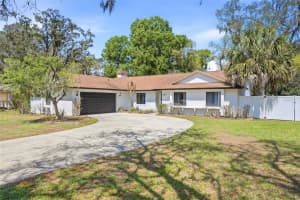 112 Bloomingfield Dr, BRANDON