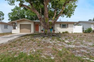 2153 Pocahontas Dr, LARGO