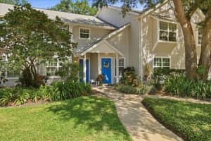 3213 Valley Oaks Dr, TAMPA