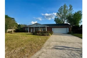 1709 Sakura Dr, VALRICO