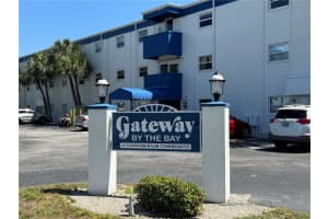 350 79th Ave N #330, ST PETERSBURG