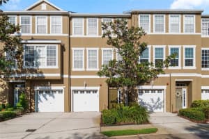 3044 Pointeview Dr, TAMPA