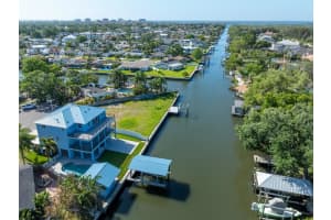 8717 Driftwood Dr, TAMPA