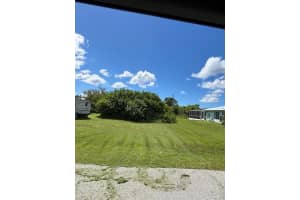 193 Garden Ave Nw, PORT CHARLOTTE